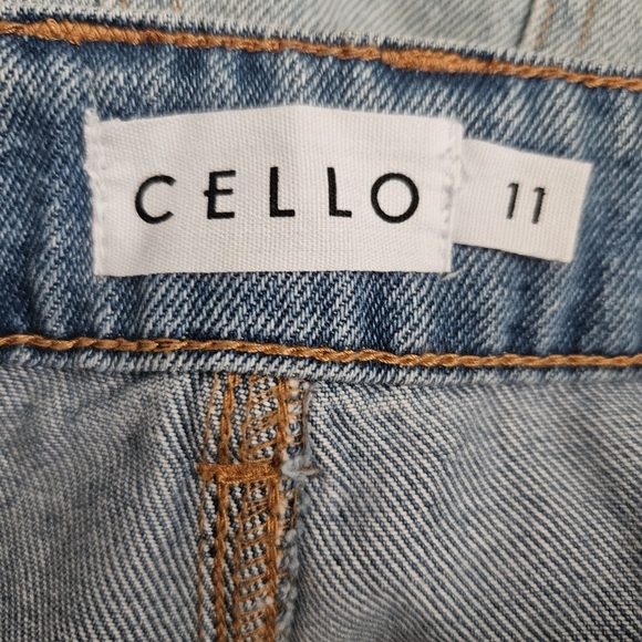 Cello Mid Waisted Wide Leg Skater Light Wash Jeans Size 11 NWT - Picture 10 of 12